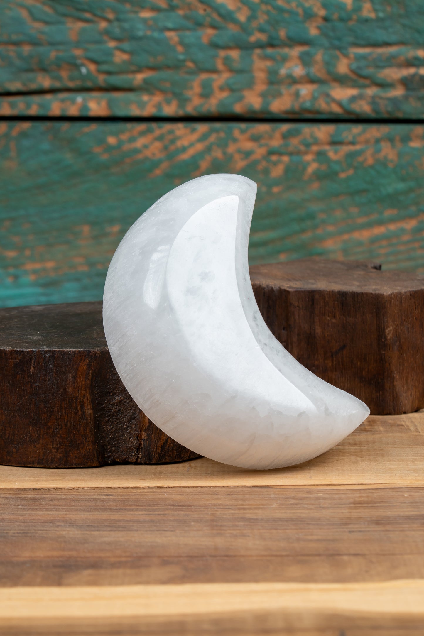 Selenite Charging Bowl – Moon Shape