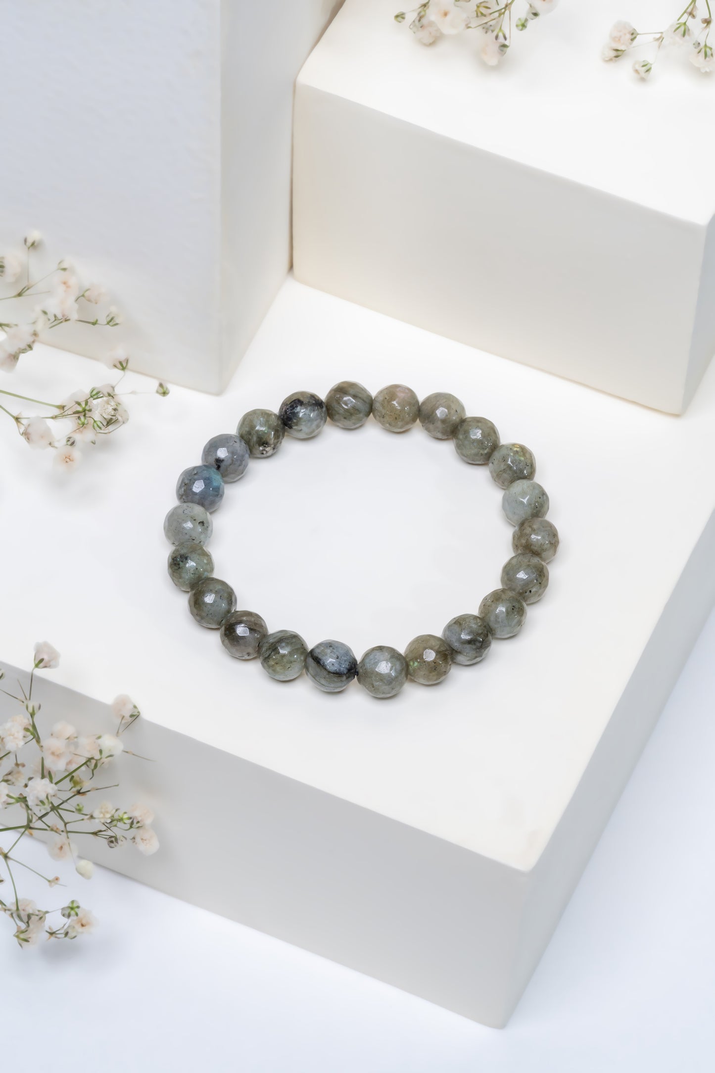 Labradorite – Gemini (June 11 – June 20)