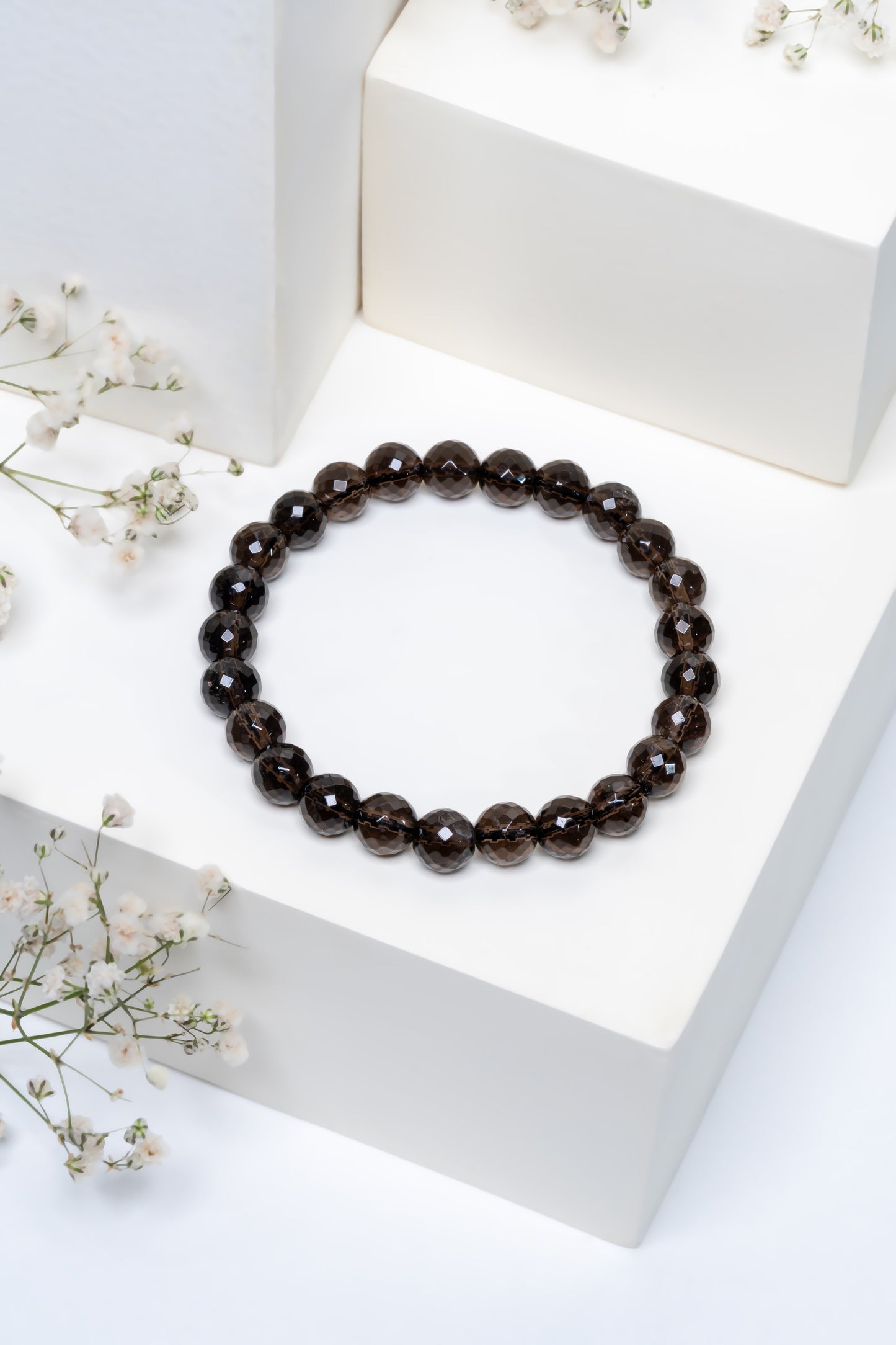 Smoky Quartz – Capricon (January 1–January 10)