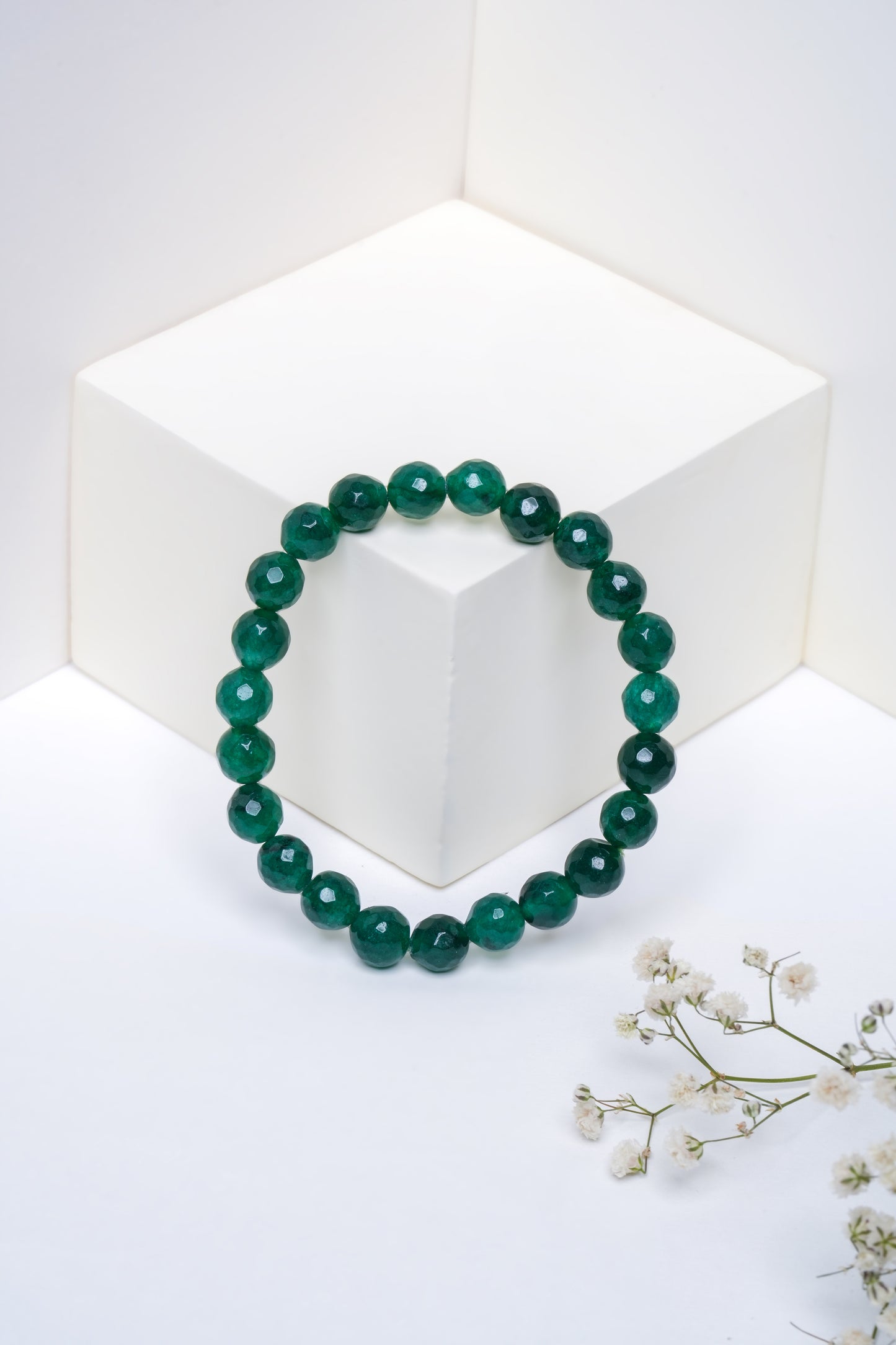 Emerald – (May 10 – May 20)
