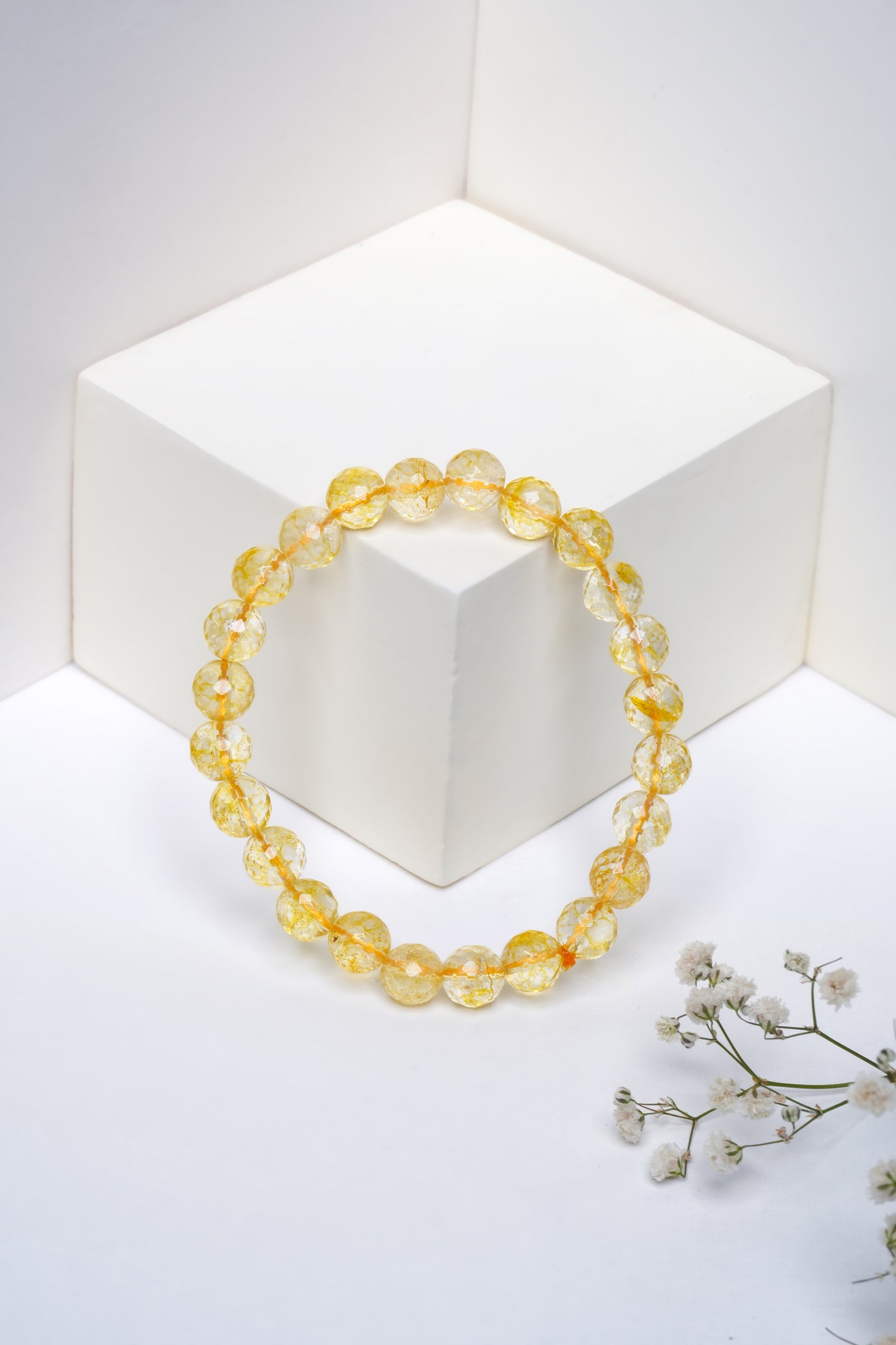 Citrine – Taurus (May 1 –May 10)