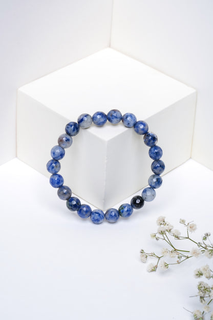 Sodalite – Sagittarius (December 2 – December 11)